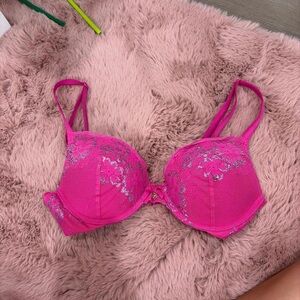 Victoria's Secret Fuchsia Lace Bra